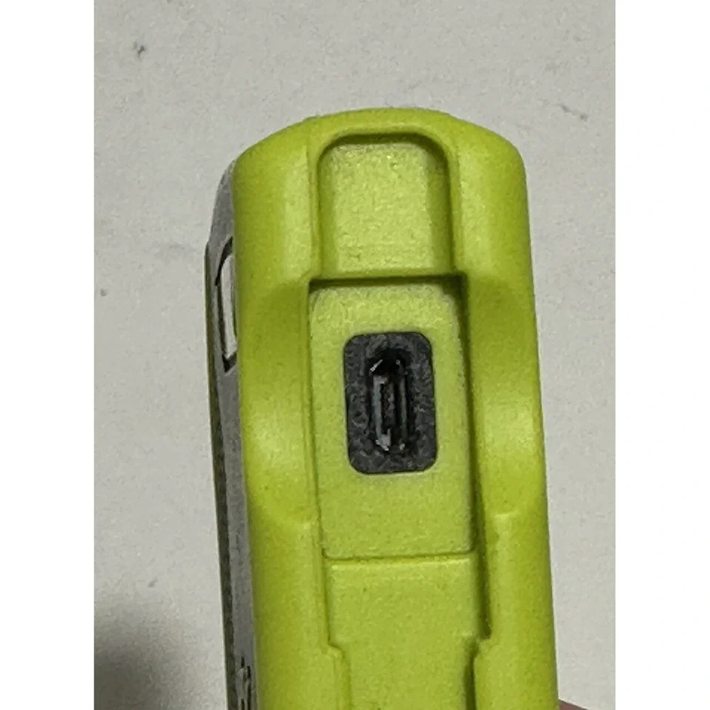 Goal Zero Venture‎ 30 22008 Black/Green Portable Dual USB Por 7800maH Power Bank